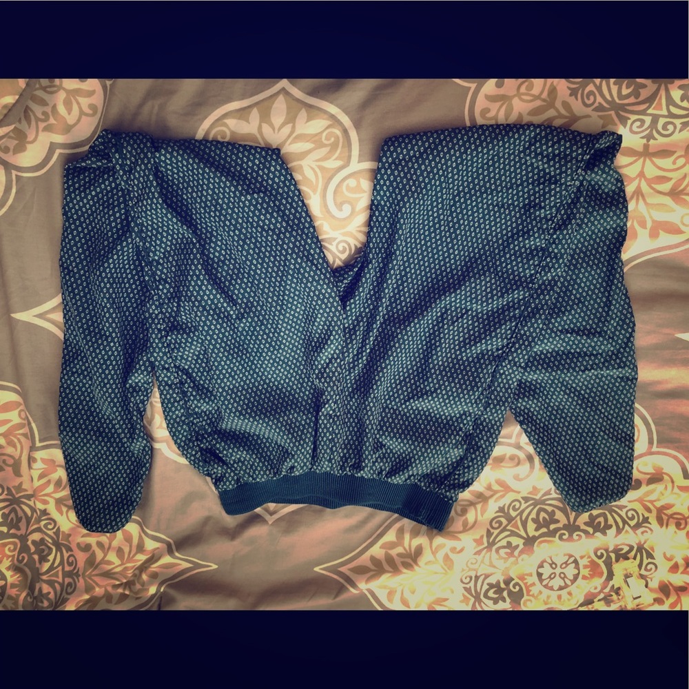 Turquoise and white patterned pants